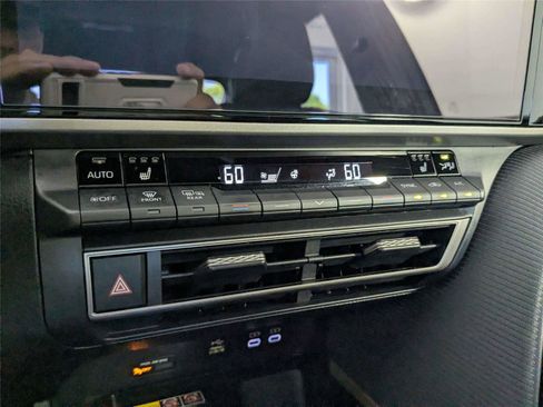 Certified 2025 Toyota Camry SE w/ Multimedia Upgrade Package FWD image 22