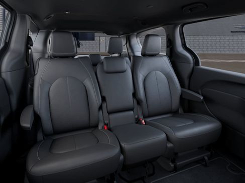 New 2027 Chrysler Pacifica Select FWD image 15