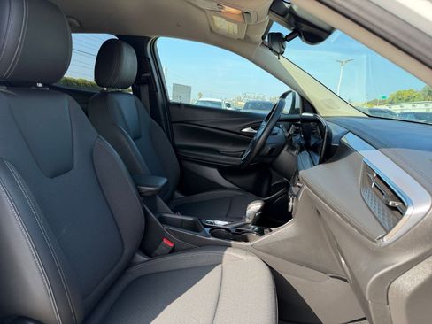 Used 2025 Buick Encore GX Preferred image 34