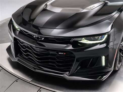 Used 2020 Chevrolet Camaro ZL1 image 9