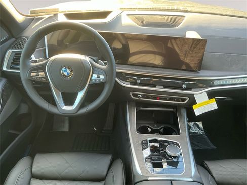 New 2026 BMW X5 xDrive40i w/ Climate Comfort Package image 10