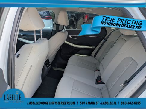 Used 2021 Hyundai Sonata SEL w/ Convenience Package FWD image 13