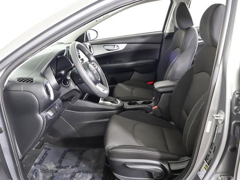 Used 2023 Kia Forte LXS image 28