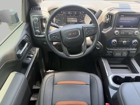 Used 2023 GMC Sierra 2500 AT4 w/ Gooseneck/5TH Wheel Package AWD/4WD image 10