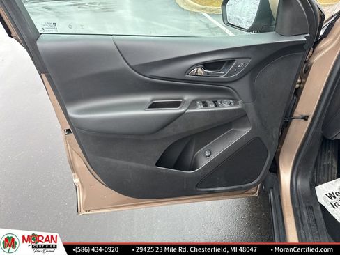 Used 2019 Chevrolet Equinox LT w/ Driver Convenience Package image 10
