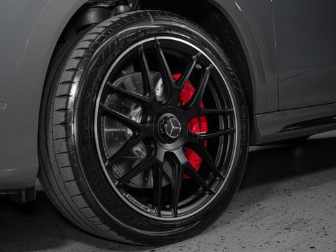 New 2026 Mercedes-Benz GLE 63 AMG S image 32