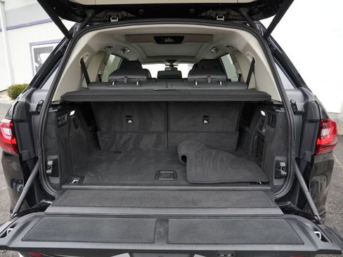 Used 2020 BMW X7 xDrive40i w/ Premium Package image 17