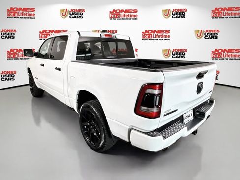 Used 2023 RAM 1500 Laramie AWD/4WD image 2