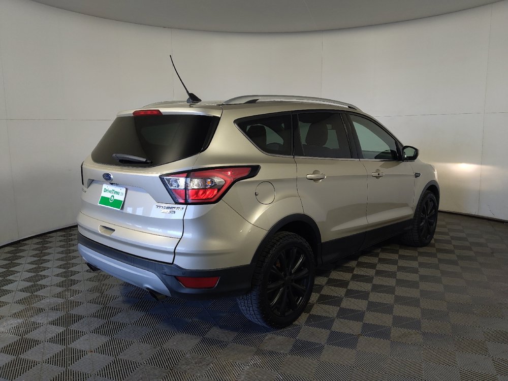 Used 2018 Ford Escape Titanium w/ Ford Safe & Smart Package AWD/4WD image 9