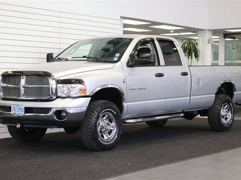 Used 2004 Dodge Ram 2500 Truck SLT w/ Trailer Tow Group AWD/4WD image 3
