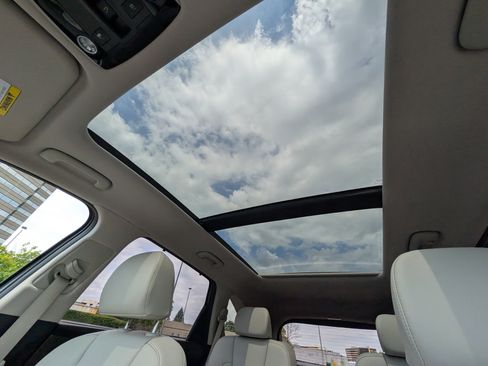 Certified 2023 Kia Sorento SX Prestige AWD/4WD image 32