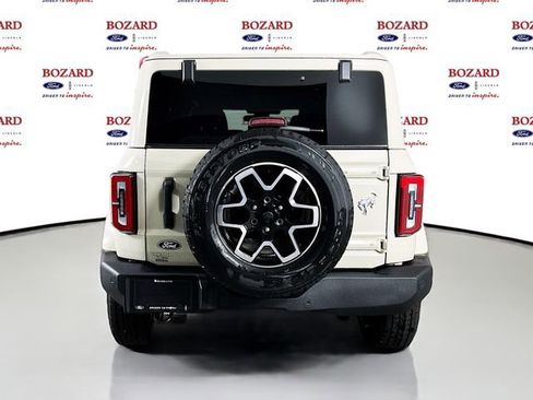 New 2026 Ford Bronco Outer Banks image 7