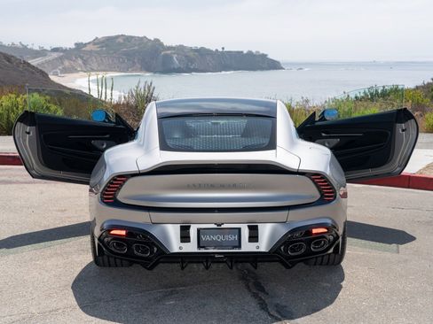Used 2026 Aston Martin Vanquish RWD image 7