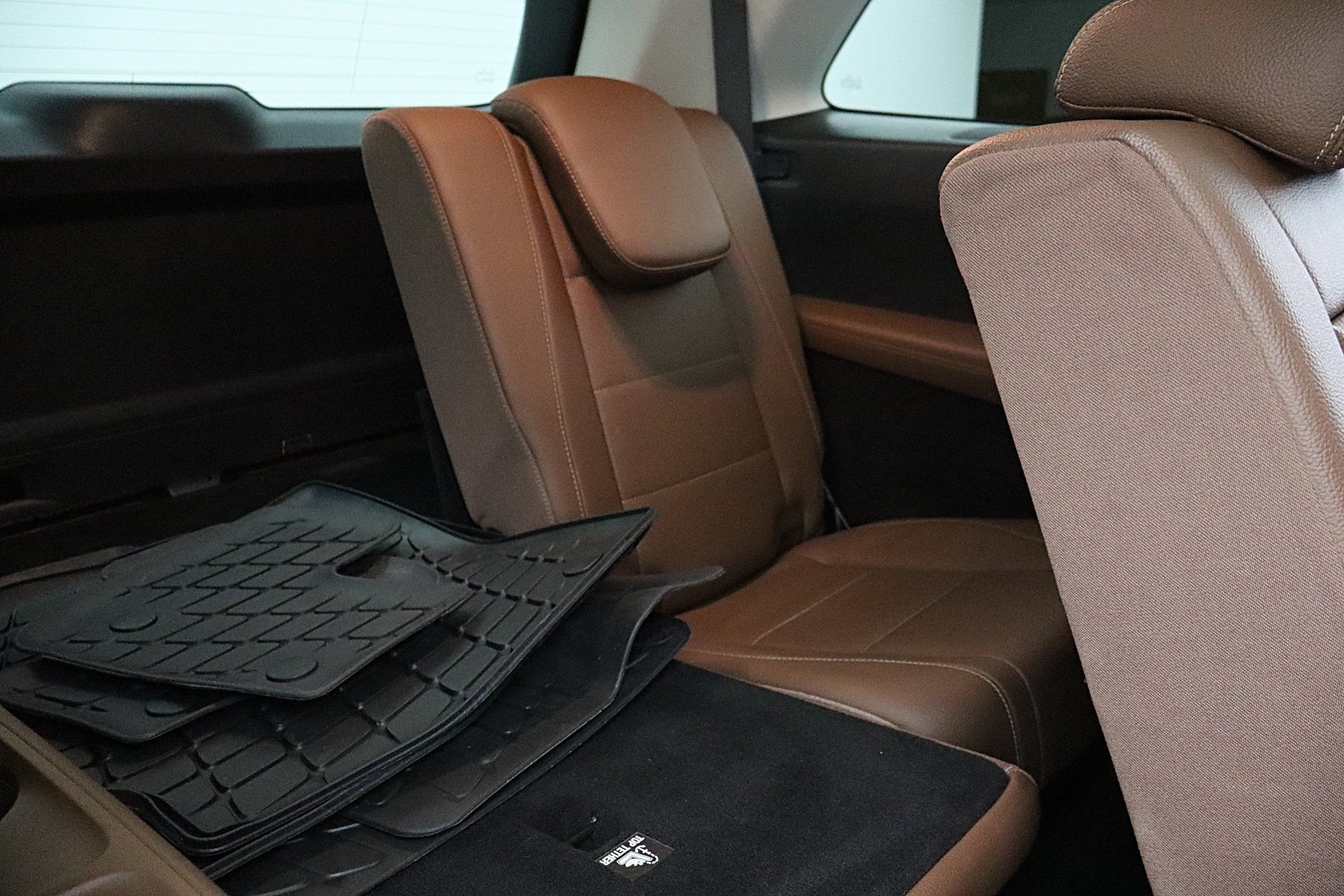 Used 2024 Mercedes-Benz GLS 450 4MATIC image 39