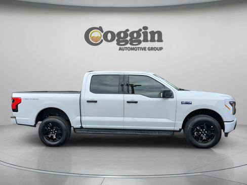 New 2025 Ford F150 Lightning XLT image 7