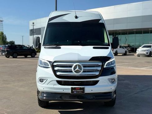 Used 2025 Mercedes-Benz Sprinter 3500 image 3