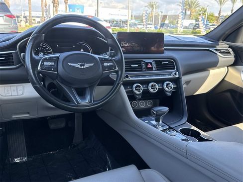Used 2023 Genesis G70 2.0T image 6