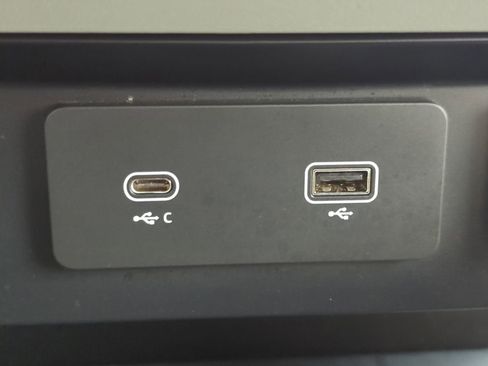 Used 2020 Land Rover Defender 110 HSE image 21