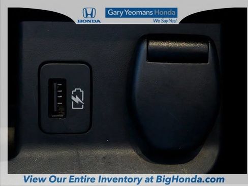 Used 2018 Nissan Rogue SV FWD image 27