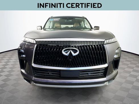 Certified 2025 INFINITI QX80 Luxe image 2