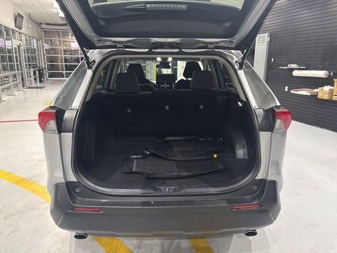 Used 2022 Toyota RAV4 XLE image 36