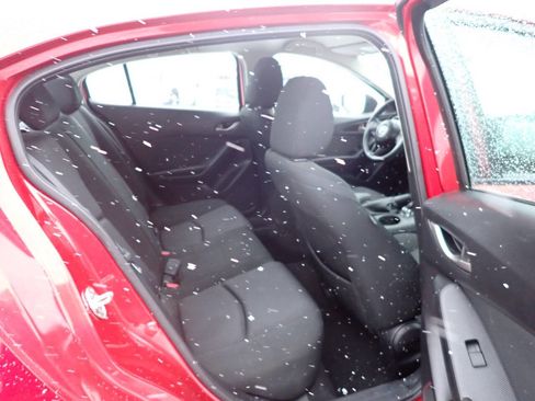 Used 2015 MAZDA MAZDA3 i Sport image 10