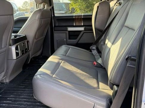 Used 2020 Ford F150 Lariat AWD/4WD image 13