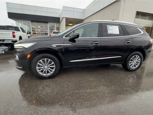 Certified 2023 Buick Enclave Essence w/ LPO, Floor Liner Package image 4