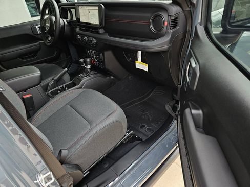 New 2026 Jeep Wrangler Unlimited Rubicon AWD/4WD image 7