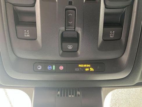 Certified 2025 GMC Yukon Denali w/ Sun & Power Step Package AWD/4WD image 34