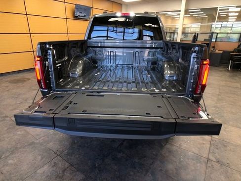 New 2025 Ford F150 Lariat w/ Equipment Group 502A High image 23