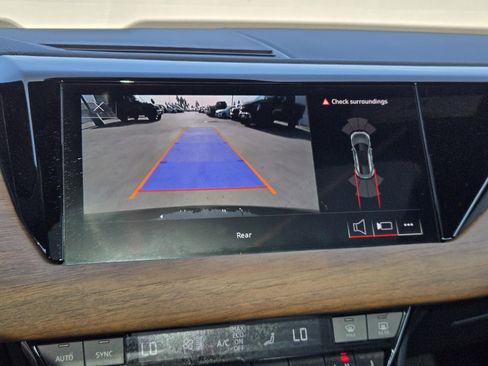 Used 2022 Audi e-tron GT Premium Plus image 10