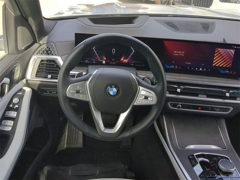New 2026 BMW X7 xDrive40i image 16