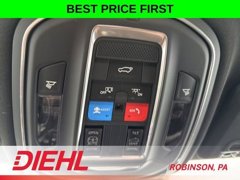 New 2026 Jeep Grand Cherokee Altitude AWD/4WD image 31