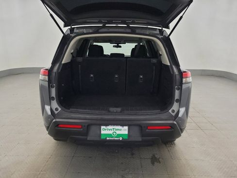 Used 2022 Nissan Pathfinder S AWD/4WD image 29