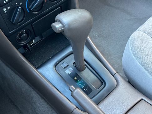 Used 1999 Toyota Camry CE FWD image 18
