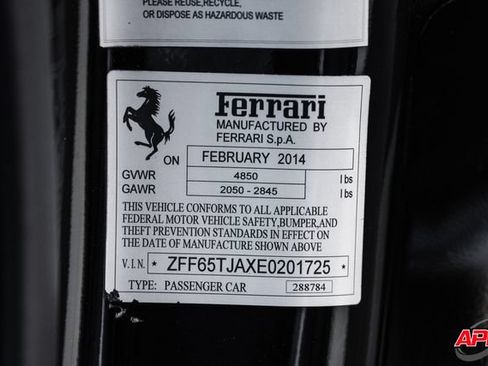 Used 2014 Ferrari California RWD image 86