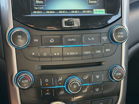 Used 2014 Chevrolet Malibu LT FWD image 22