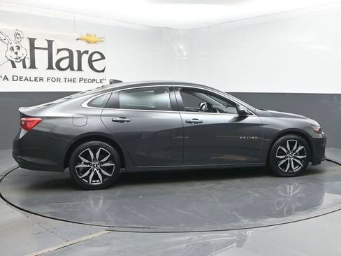Used 2017 Chevrolet Malibu LT FWD image 36