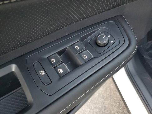 New 2026 Volkswagen Atlas SE image 19