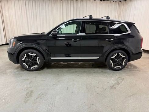 Used 2025 Kia Telluride S AWD/4WD image 9