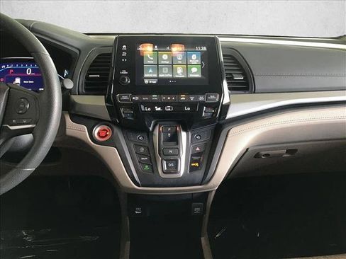 Used 2024 Honda Odyssey EX image 10