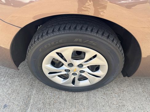 Used 2019 Chevrolet Cruze LS image 11