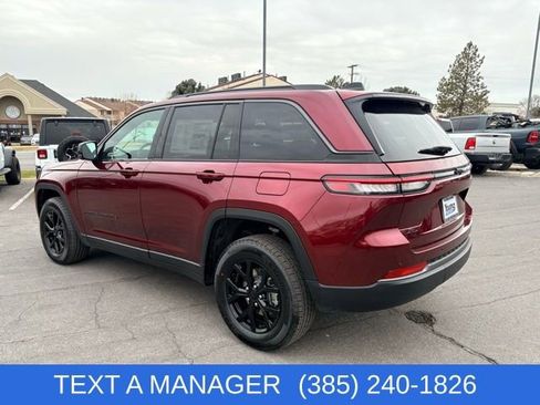 New 2026 Jeep Grand Cherokee Altitude image 7