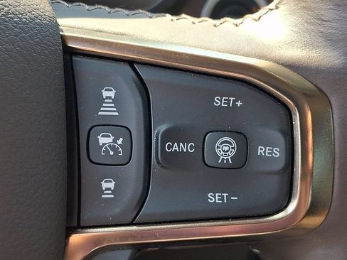 Used 2025 RAM 1500 Limited AWD/4WD image 27