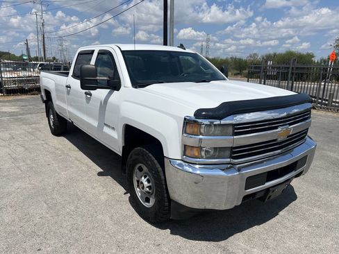 Used 2016 Chevrolet Silverado 2500 W/T w/ WT Convenience Package image 2