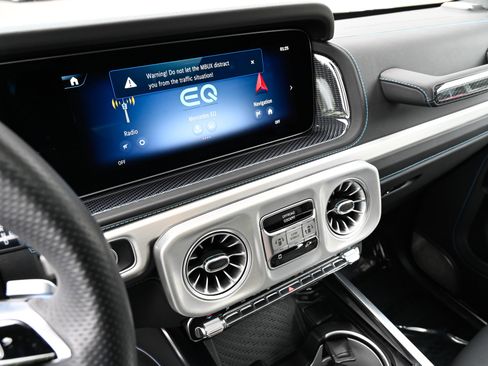 Used 2025 Mercedes-Benz G 580 w/ EQ Technology image 28