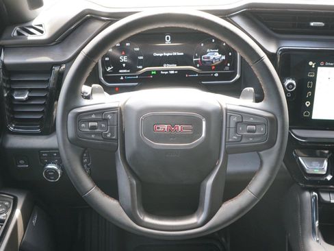 Used 2023 GMC Sierra 1500 AT4 w/ AT4 Premium Package AWD/4WD image 24