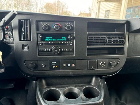 Used 2019 GMC Savana 3500 w/ Power Convenience Package image 14