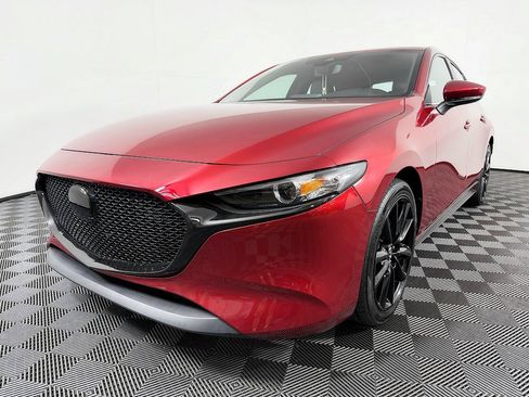 Used 2021 MAZDA MAZDA3 s FWD image 3